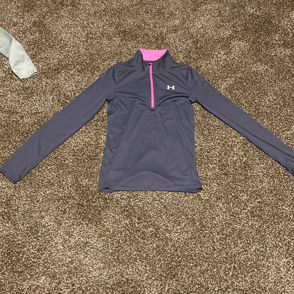 Under Armour zip up. Size youth large. Gray